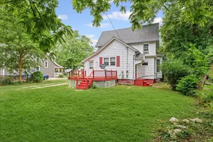 228 W Orleans St, Paxton, IL 60957 - Photo 27