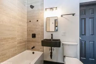 6352 S Ingleside Ave, Chicago, IL 60637 - Photo 3