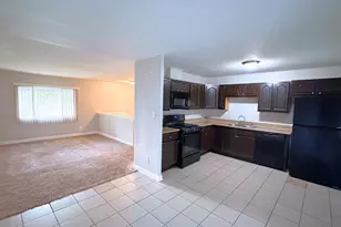 948 Dartmouth Ave, Matteson, IL 60443 - Photo 3