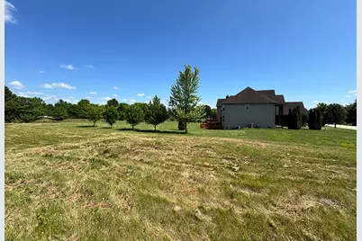 24 Autumn Court, Saint Charles, IL 60175 - Photo 5