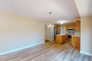 1305 Campbell St, Joliet, IL 60435 - Photo 19