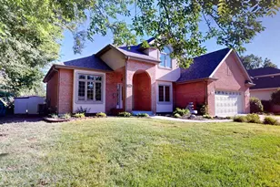 1305 Campbell St, Joliet, IL 60435 - Photo 3