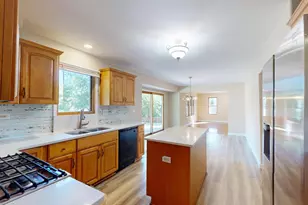 1305 Campbell St, Joliet, IL 60435 - Photo 17