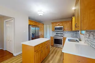 1305 Campbell St, Joliet, IL 60435 - Photo 15