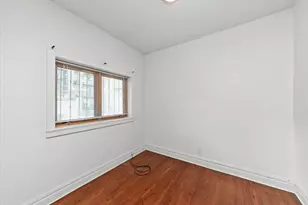 3744 N Fremont St, Chicago, IL 60613 - Photo 11