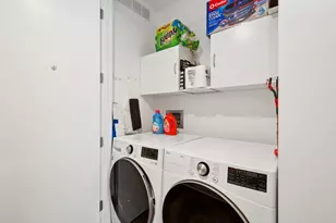 550 N St Clair St, Chicago, IL 60611 - Photo 15