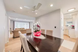 1394 Carol Ln, Des Plaines, IL 60018 - Photo 9