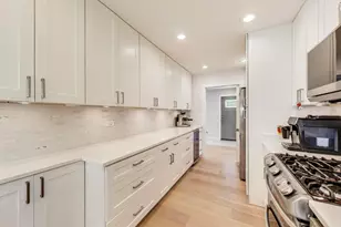 1394 Carol Ln, Des Plaines, IL 60018 - Photo 11