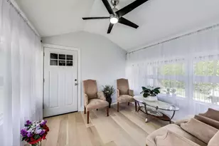 1394 Carol Ln, Des Plaines, IL 60018 - Photo 13