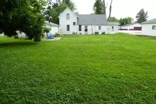 105 W 3rd Ave, La Harpe, IL 61450 - Photo 31