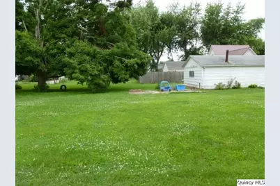 105 W 3rd Avenue, La Harpe, IL 61450 - Photo 33