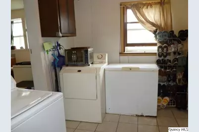 105 W 3rd Avenue, La Harpe, IL 61450 - Photo 19