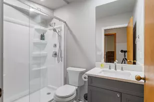 690 N Cove Ct, Decatur, IL 62521 - Photo 41