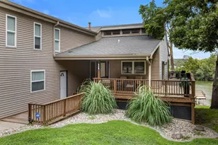 690 N Cove Ct, Decatur, IL 62521 - Photo 3