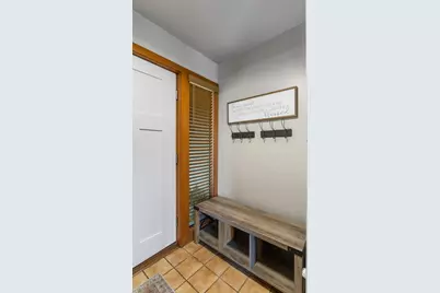 690 N Cove Court, Decatur, IL 62521 - Photo 15