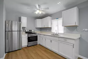 8853 S Halsted St, Chicago, IL 60620 - Photo 7