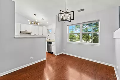 9521 Georgetown Lane, Crystal Lake, IL 60014 - Photo 5