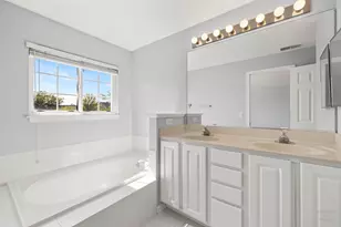 9521 Georgetown Ln, Crystal Lake, IL 60014 - Photo 15