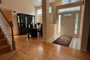 1062 Dearborn Ln, Vernon Hills, IL 60061 - Photo 3