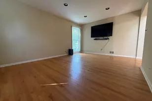 1062 Dearborn Ln, Vernon Hills, IL 60061 - Photo 7