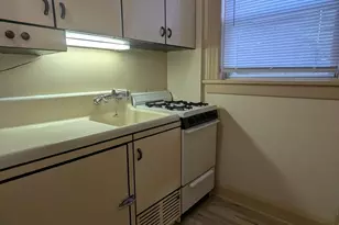 328 W St Charles Rd, Lombard, IL 60148 - Photo 35