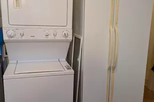 328 W St Charles Rd, Lombard, IL 60148 - Photo 15