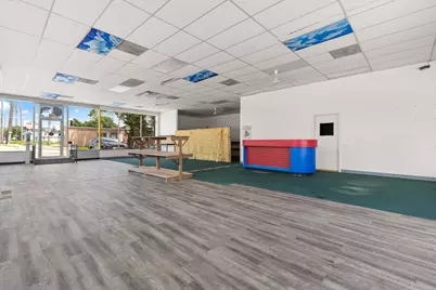 3929 Broadway, Rockford, IL 61108 - Photo 3