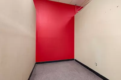 3929 Broadway, Rockford, IL 61108 - Photo 9