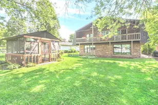 1423 N River Rd, McHenry, IL 60051 - Photo 1