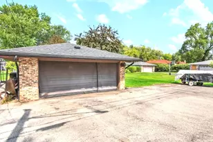 1423 N River Rd, McHenry, IL 60051 - Photo 37
