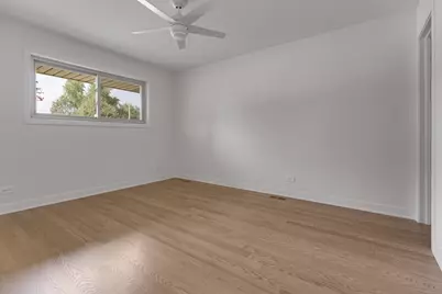 301 Lance Drive, Des Plaines, IL 60016 - Photo 15