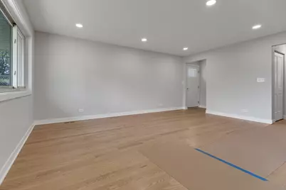 301 Lance Drive, Des Plaines, IL 60016 - Photo 13