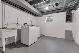 301 Lance Dr, Des Plaines, IL 60016 - Photo 21