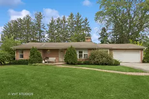 1750 W Thomas St, Arlington Heights, IL 60004 - Photo 1