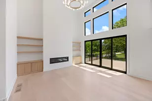 11901 Heritage Dr, Burr Ridge, IL 60527 - Photo 7