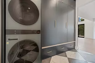 11901 Heritage Dr, Burr Ridge, IL 60527 - Photo 45