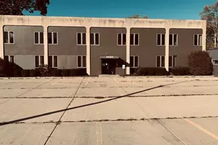 1020 W Glen Flora Ave, Waukegan, IL 60085 - Photo 1