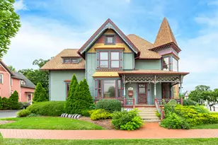 302 S Main St, Algonquin, IL 60102 - Photo 1