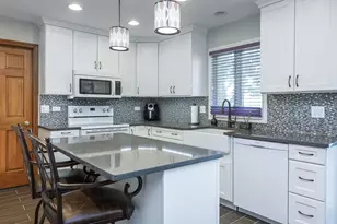 13360 Vicky St, Plainfield, IL 60585 - Photo 9