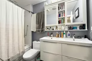 1105 Wilmington Ln, Hoffman Estates, IL 60169 - Photo 13