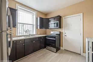 7846 S Bennett Ave, Chicago, IL 60649 - Photo 5