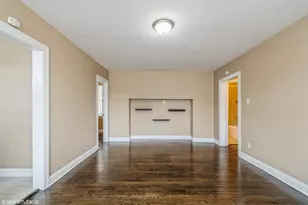 7846 S Bennett Ave, Chicago, IL 60649 - Photo 7