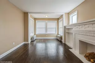 7846 S Bennett Ave, Chicago, IL 60649 - Photo 3