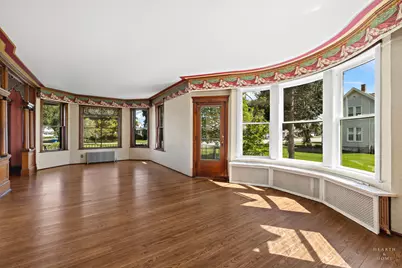 84 N Walkup Avenue, Crystal Lake, IL 60014 - Photo 5