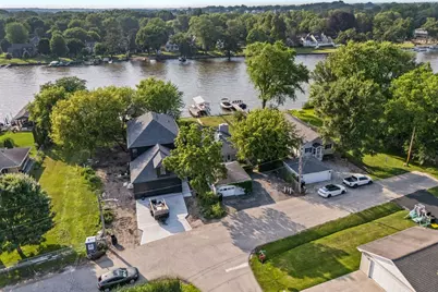 1515 N River Road, McHenry, IL 60051 - Photo 23