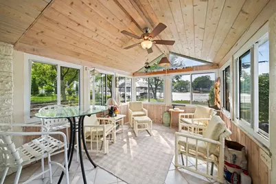 1515 N River Road, McHenry, IL 60051 - Photo 15