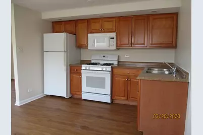 4215 W 87th Street, Hometown, IL 60456 - Photo 5