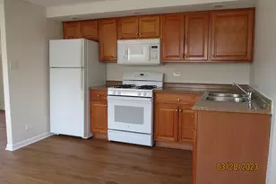 4215 W 87th St, Hometown, IL 60456 - Photo 5