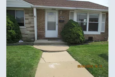 4215 W 87th Street, Hometown, IL 60456 - Photo 1