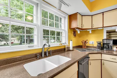 1202 Foothill Drive, Champaign, IL 61821 - Photo 15